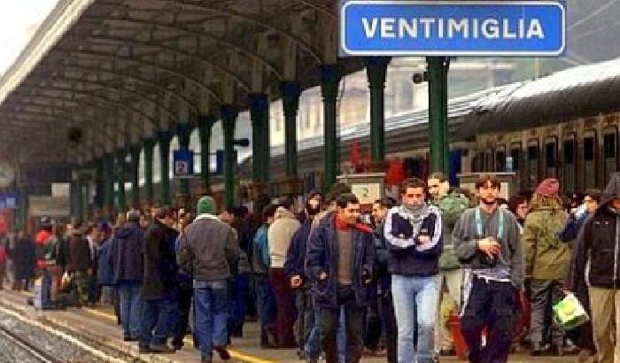 Arresti di massa di immigrati: la nuova strategia francese
