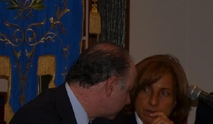 Fini: la politica sia rispetto delle regole