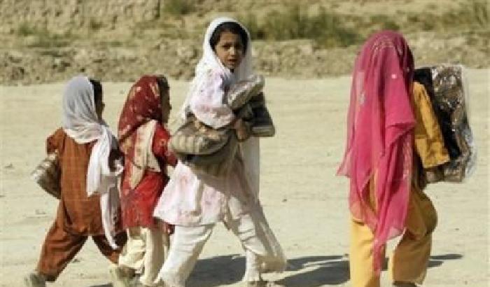 Le donne afghane vivono con il terrore