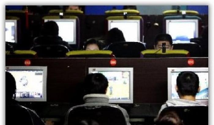 Pechino: sarà schedato chiunque va su internet nei locali pubblici