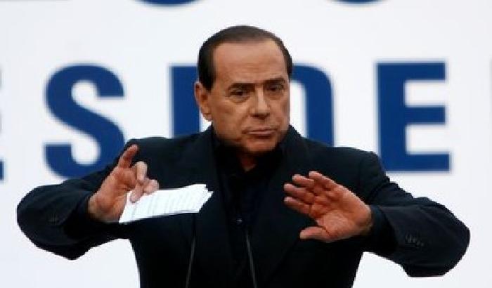 Procura Napoli: Berlusconi venga o accompagnamento coatto