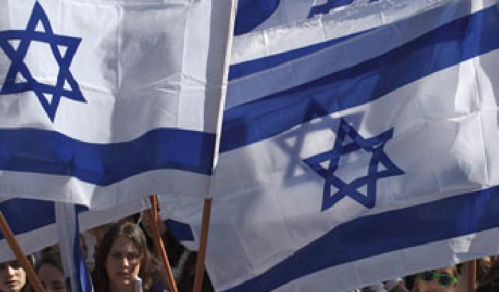 00092D-NEWS_4585 Spara a chi lancia sassi