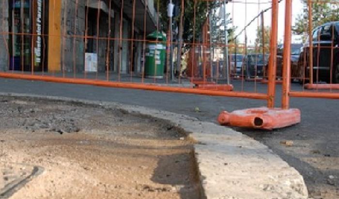 000A81-NEWS_5277 Il Consigliere si fa finanziare il marciapiede di casa sua