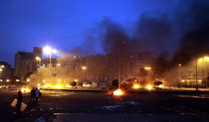 Egitto in fiamme, minaccia militare sul voto del 28