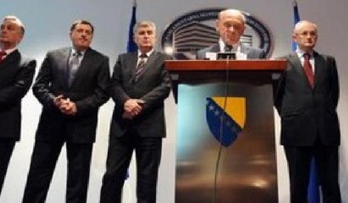 0017C8-NEWS_11555 Bosnia, nuovo governo vecchia politica