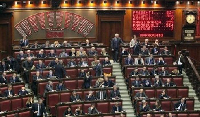 001B02-NEWS_13297 L'Italia delle cricche porcata per porcata