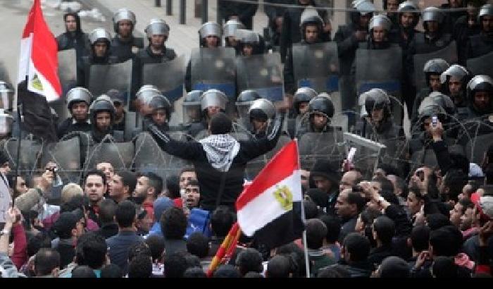 Egitto, quarto giorno di scontri