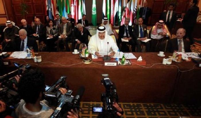La Lega Araba chiede l'invio di truppe in Siria