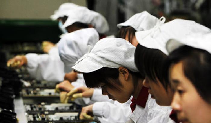 Gli ispettori nelle fabbriche degli schiavi della Apple