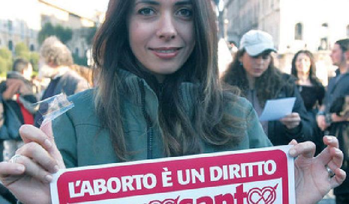 In Piemonte 250 euro al mese per non abortire