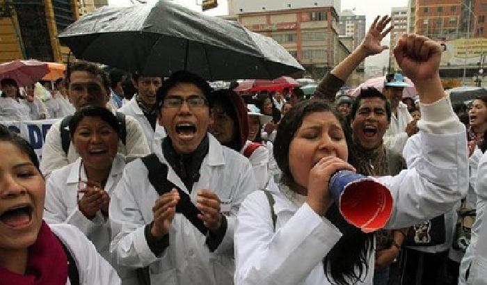 Sciopero della fame dei medici boliviani contro il governo