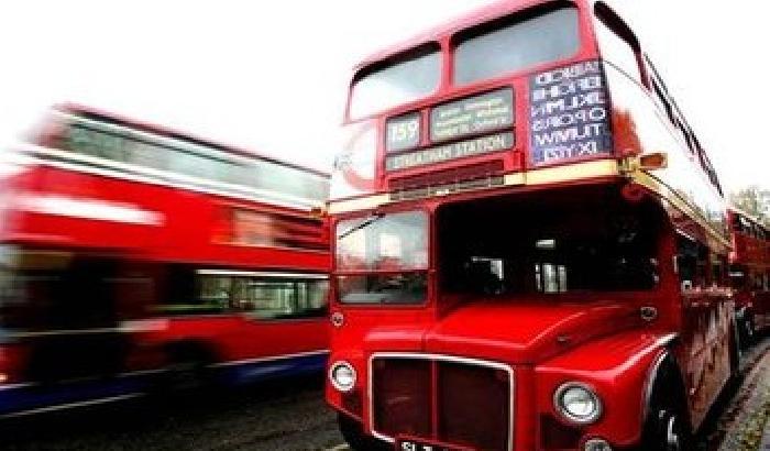 Stop agli spot anti-gay sui bus di Londra