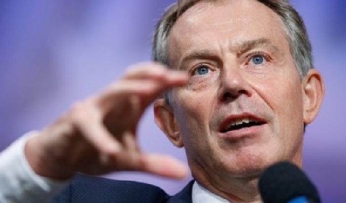 Tony Blair torna alla vita politica