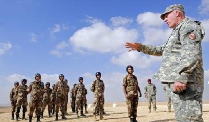 In Giordania si esercitano a fare la guerra