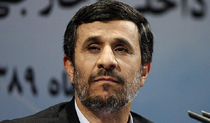 Ahmadinejad: l'occidente ci rispetti sul nucleare