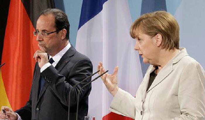 Hollande al suo primo vertice Ue