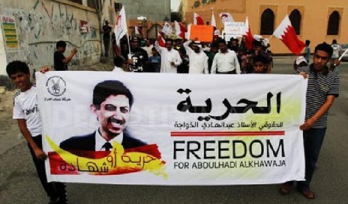 Molestie sessuali in cella per attivista nel Bahrain