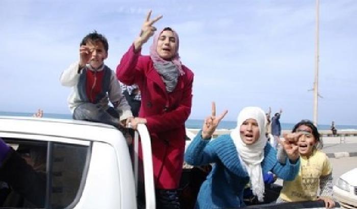 005482-NEWS_40771 Tripoli nel caos, circondato l'aeroporto