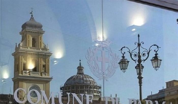 Parma senza assessori, ma consiglio in diretta web