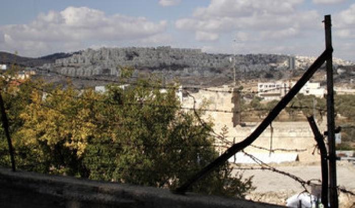 Israele: l'insediamento di Ulpana resta in piedi, contro la legge