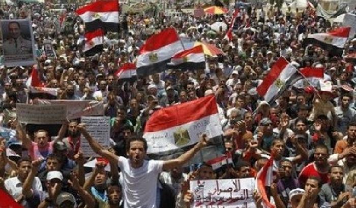 005BA2-NEWS_45366 Egitto nel caos, sciolto il Parlamento