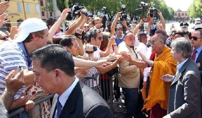 Papa e Dalai Lama, due stili a confronto