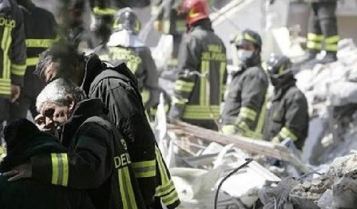 Terremoto de L'Aquila: stop all'emergenza