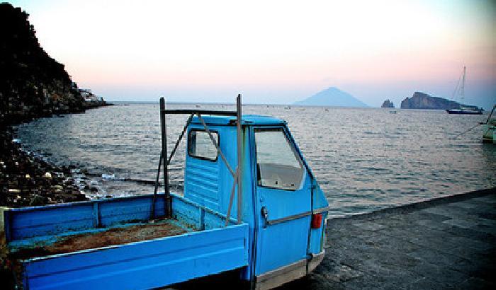 Spending review alle Eolie, una motoape per i soccorsi