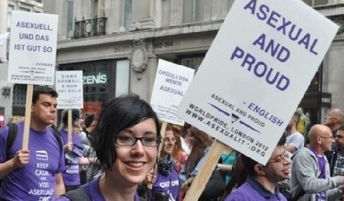 007352-NEWS_53192 A Londra esplode l'orgoglio degli asessuali