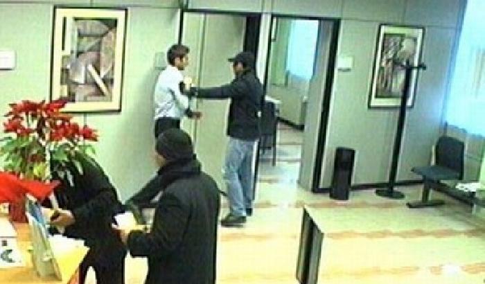 007578-NEWS_54355 Colloquio di lavoro andato male, tornarono a fare rapine