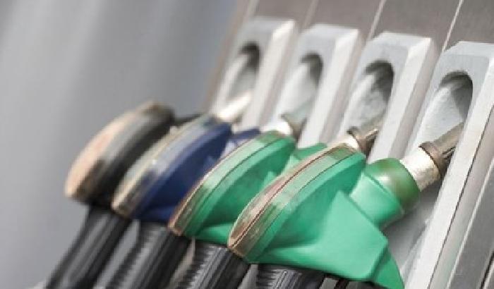 0076EF-NEWS_55121 Sciopero dei benzinai, stop del garante