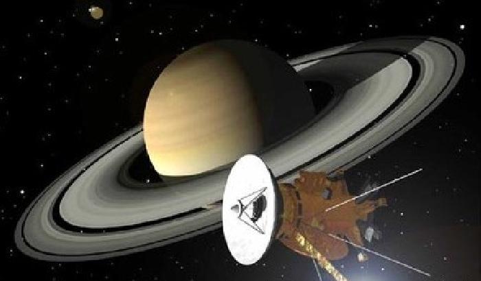 Le strane valanghe di ghiaccio su Saturno