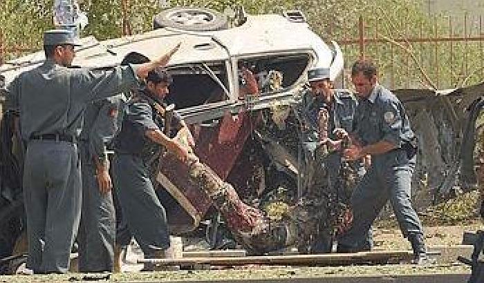 007BB4-NEWS_57739 Afghanistan: 8 morti per un attentato a Kabul