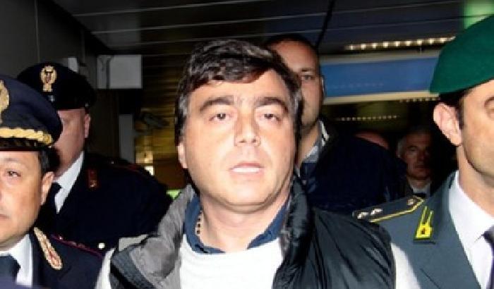 Pintabona accusa: Lavitola ricattò Berlusconi
