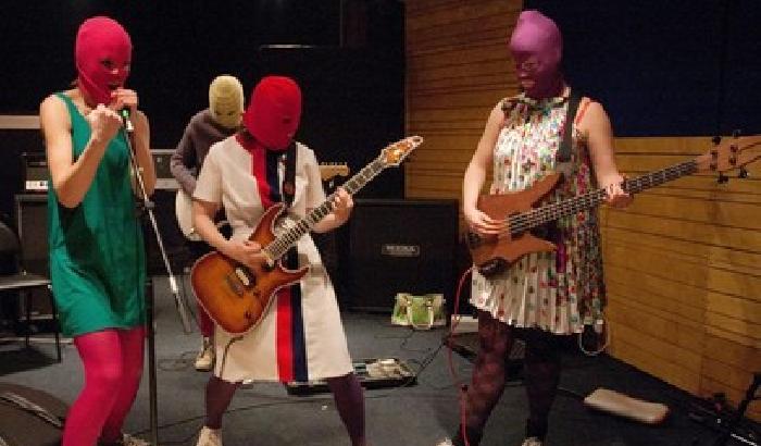 00809F-NEWS_60580 Putin sulle Pussy Riot: dobbiamo proteggere i credenti