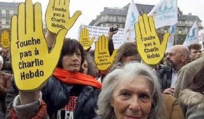 0082C7-NEWS_61777 Allarme, la Francia chiude venti ambasciate