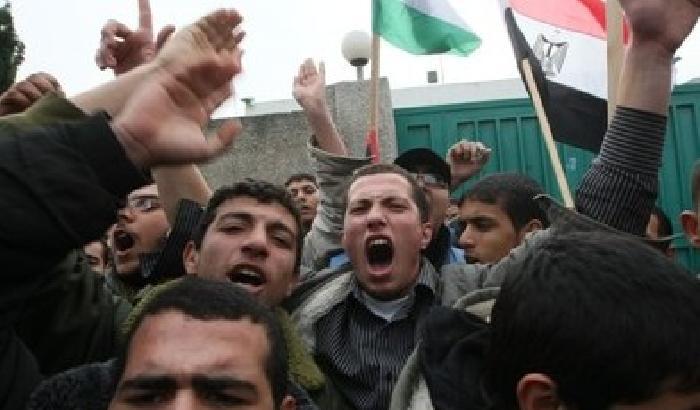 A Gaza la protesta anti-Hamas: governo incompetente