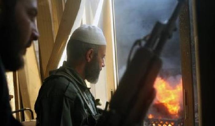 008586-NEWS_63298 Turchia: luce verde alle operazioni contro la Siria