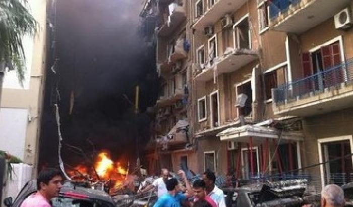 008822-NEWS_64656 Attentato a Beirut, otto morti e 86 feriti