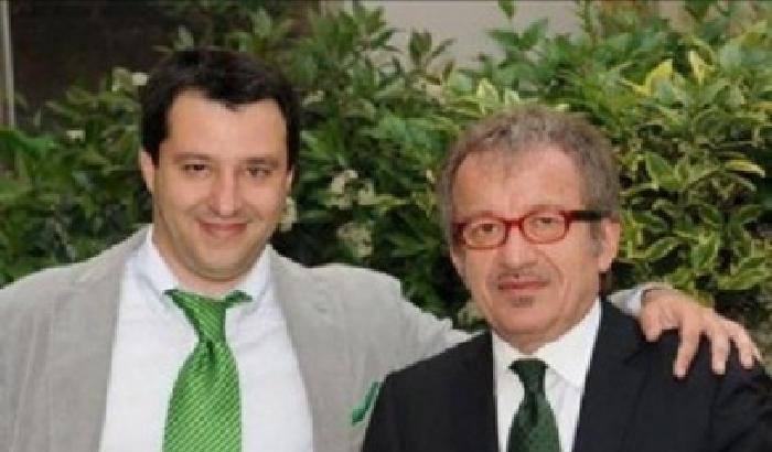 Lombardia, Maroni si sfila e lancia Salvini
