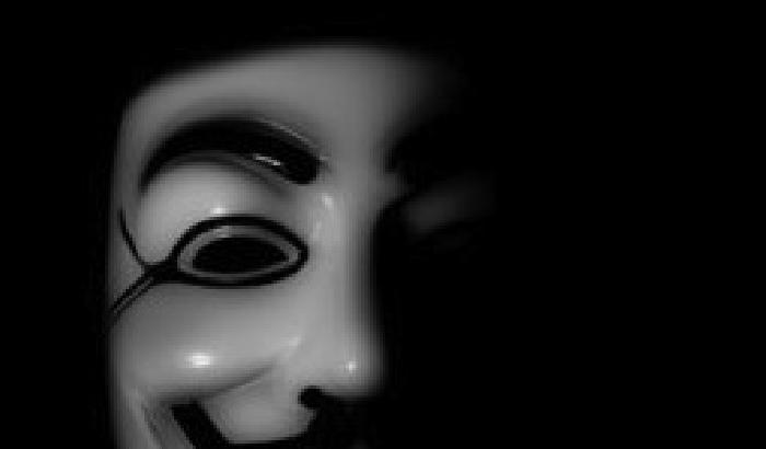 Anonymous e la Polizia, una pessima figura