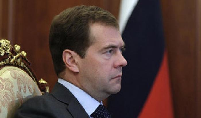 Medvedev: le Pussy Riot non dovrebbero essere in galera