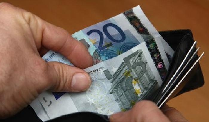 008C87-NEWS_66940 Sindaco rinuncia all'indennità. Ma l'intasca dimezzata