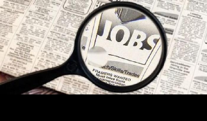 Operazione "Job Services". Occhio ai curricula