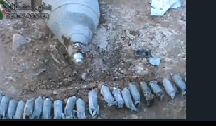 008E57-NEWS_67940 Siria: bomba su campo di calcio, strage di bambini