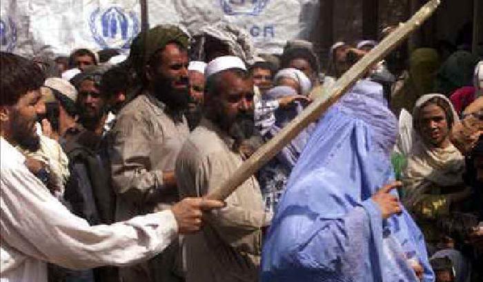 Afghanistan, rifiuta il matrimonio a 15 anni: la decapitano