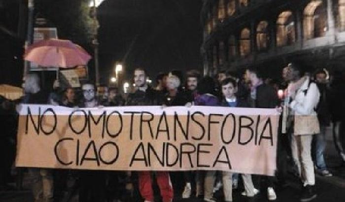 Studente suicida: per i pm non fu bullismo né omofobia