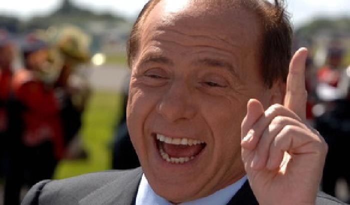 0085CF-NEWS_63443 Berlusconi: nel Pdl dimezzamento degli emolumenti