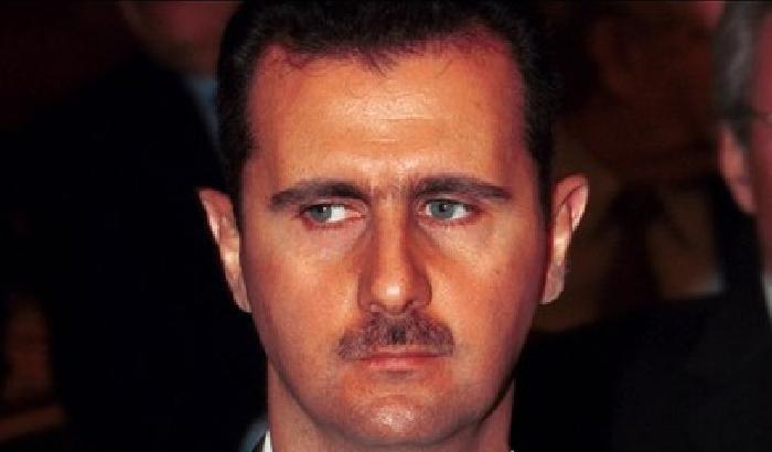 00961D-NEWS_72423 Bashar Al Assad vive in mare: ha paura