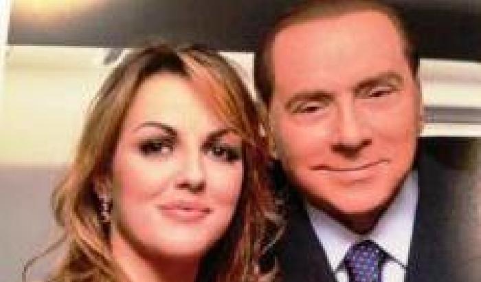 La prima foto ufficiale di Berlusconi e Francesca Pascale